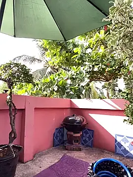 White Lu online show from 04.09.26