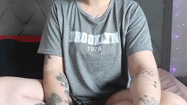 bunnyfox420 online show from 04.20.26