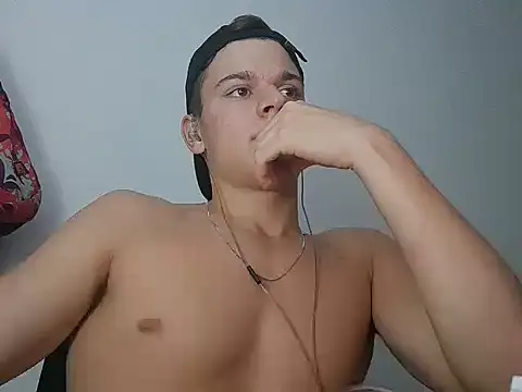 Snapshot of vitorsafado19 chatting on 03.05.25 vitorsafado19 online show from 03.05.25