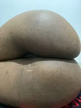 Charlotte bronxxx online show from 03.12.25