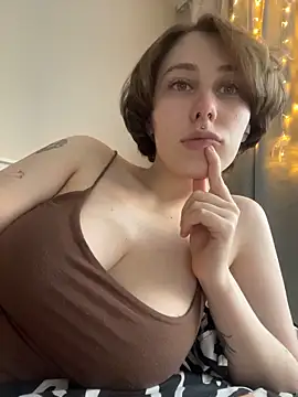 Snapshot of Molli_Luv chatting on 03.06.26 Molli Luv online show from 03.06.26