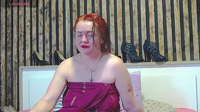 Alis Lovi online show from 04.05.26