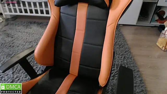 crystalyss online show from 11.05.25