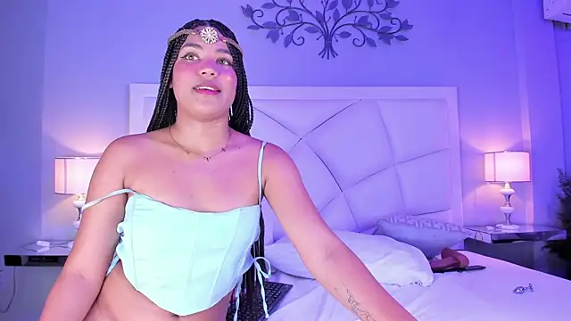 ZoeySnow online show from 02.20.25