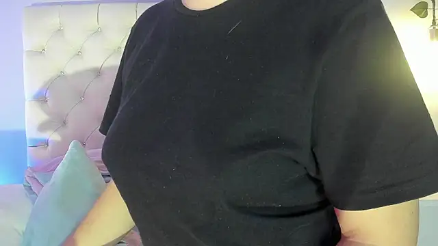 Hannah Jonhson online show from 02.23.25