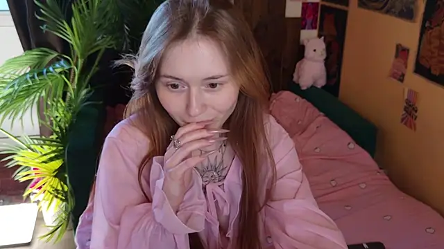 Yo Pixxie online show from 02.20.25