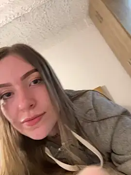 eilynxx online show from 02.13.25