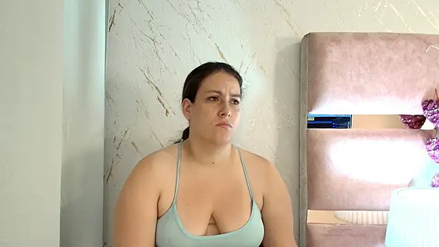 Snapshot of anastasia_marco chatting on 09.16.25 anastasia marco online show from 09.16.25