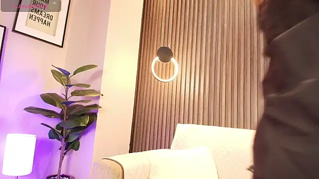 alana rossetti online show from 04.20.26