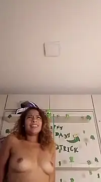 Snapshot of Zoedaniels chatting on 03.18.25 Zoedaniels online show from 03.18.25