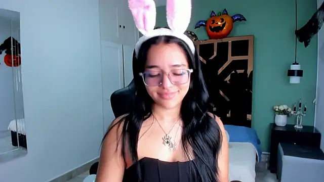 Snapshot of Billie_Jhonson_ chatting on 11.05.25 Billie Jhonson online show from 11.05.25