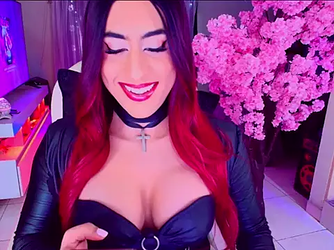 latexgoddes online show from 11.19.25