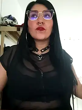 Snapshot of milfjade01 chatting on 01.29.25 milfjade01 online show from 01.29.25