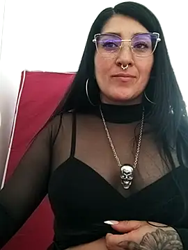 Snapshot of milfjade01 chatting on 02.15.25 milfjade01 online show from 02.15.25