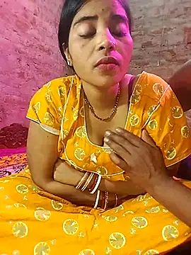 Snapshot of Simrandeshipp chatting on 03.12.25 Simrandeshipp online show from 03.12.25