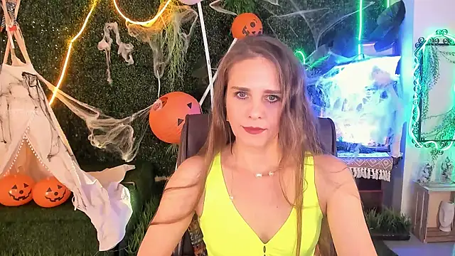 EmiliaBedy online show from 10.23.25