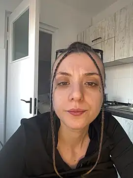 bunnythetailor online show from 01.30.25