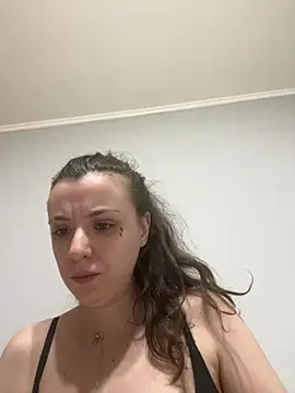 bunnythetailor online show from 02.24.26