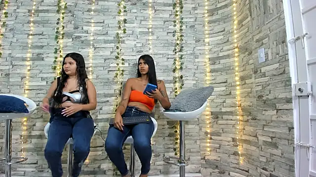 Snapshot of emilly09 chatting on 03.12.25 emilly09 online show from 03.12.25