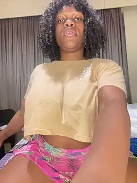 Snapshot of Boneca25 chatting on 03.20.25 Boneca25 online show from 03.20.25