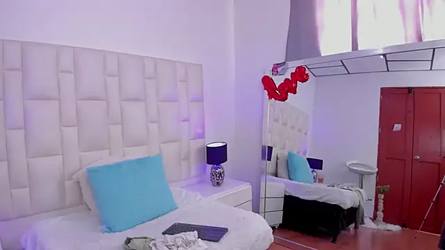 Ariana rouse online show from 03.19.25