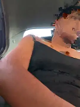 Snapshot of HeatherCobs chatting on 11.27.25 HeatherCobs online show from 11.27.25