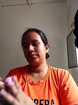 Snapshot of sol_miluna2 chatting on 10.03.25 sol miluna2 online show from 10.03.25