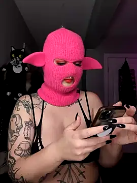 goblingirl888 online show from 09.25.25