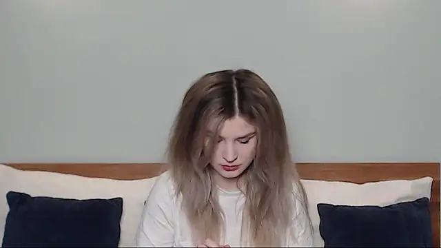 Snapshot of Chloe_Addison chatting on 02.16.25 Chloe Addison online show from 02.16.25