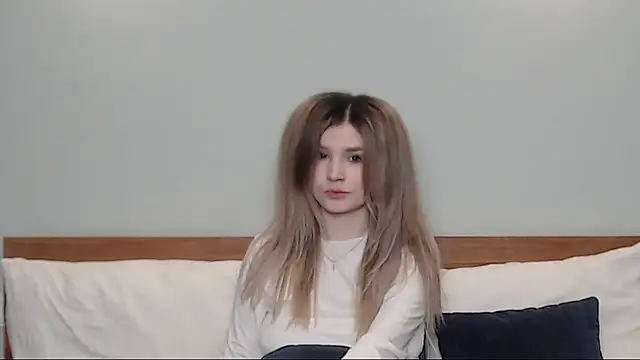 Snapshot of Chloe_Addison chatting on 02.17.25 Chloe Addison online show from 02.17.25