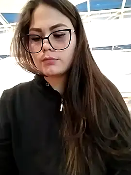 Vale Saenzz online show from 02.11.25