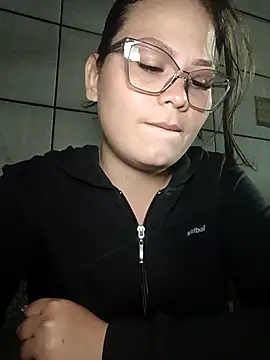 Vale Saenzz online show from 09.12.25