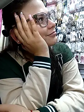 Vale Saenzz online show from 02.11.26