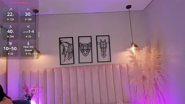 Zoe Banks  online show from 09.26.25
