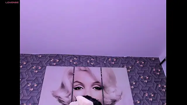 Emily rivera78 online show from 04.15.26