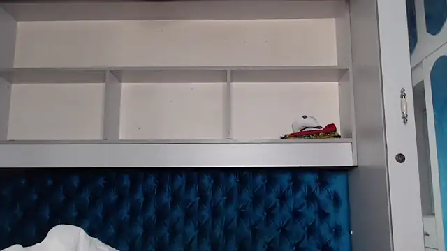 YoungDiva69 online show from 11.03.25