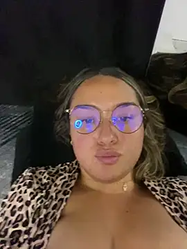 Snapshot of Iam_Cassi chatting on 02.18.25 Iam Cassi online show from 02.18.25