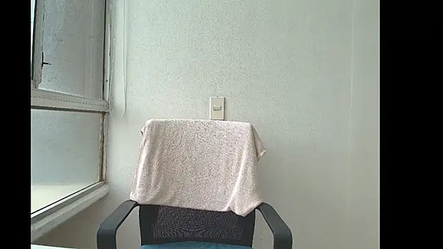 Snapshot of Alaiapink chatting on 02.25.26 Alaiapink online show from 02.25.26