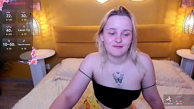 PamelaLloyd online show from 03.13.25