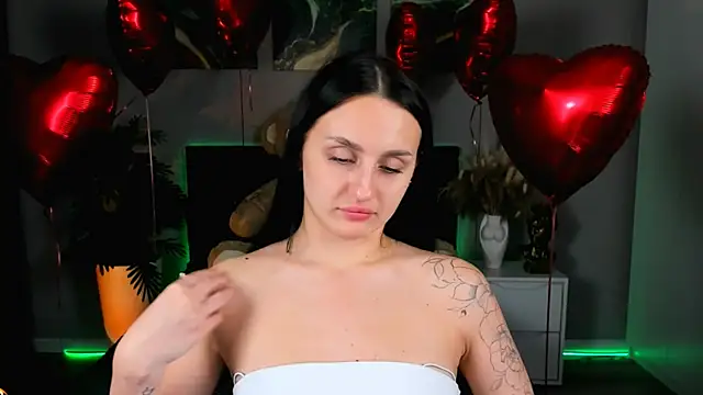 EmiliaBeynard online show from 02.17.25