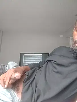 Snapshot of Nutt88 chatting on 10.05.25 Nutt88 online show from 10.05.25