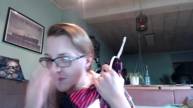 Astrid-Gilbert online show from 01.30.25