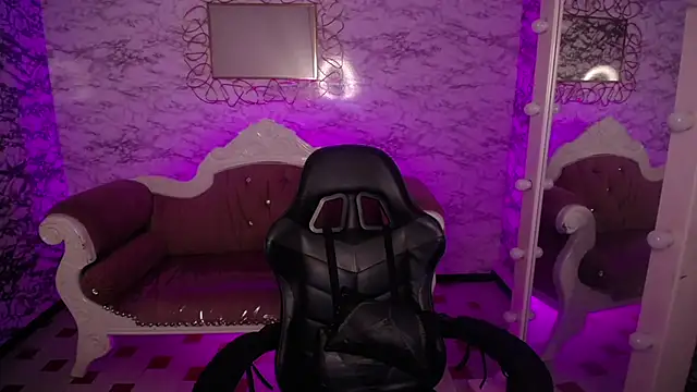 Hela v online show from 03.06.25