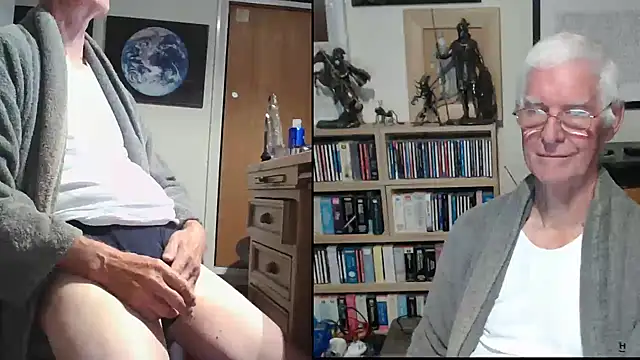 Snapshot of bigears chatting on 09.15.25 bigears online show from 09.15.25