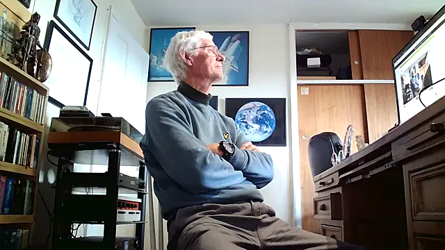 Snapshot of bigears chatting on 02.11.26 bigears online show from 02.11.26