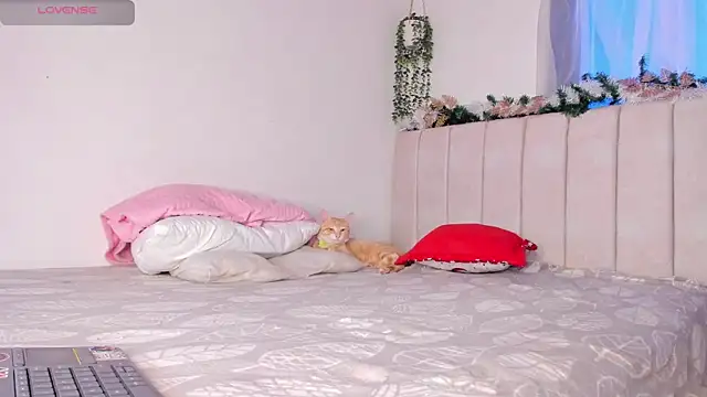 alice guzman1 online show from 12.16.25