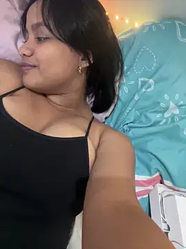 Snapshot of my_cam chatting on 03.08.25 my cam online show from 03.08.25