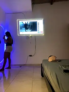 my cam online show from 10.25.25