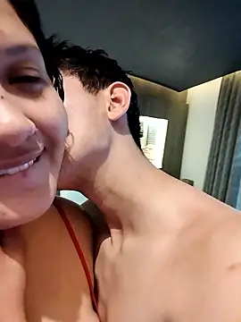 Snapshot of belenvaleria chatting on 11.14.25 belenvaleria online show from 11.14.25