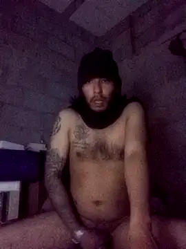 Snapshot of Miguelmxss chatting on 01.31.25 Miguelmxss online show from 01.31.25